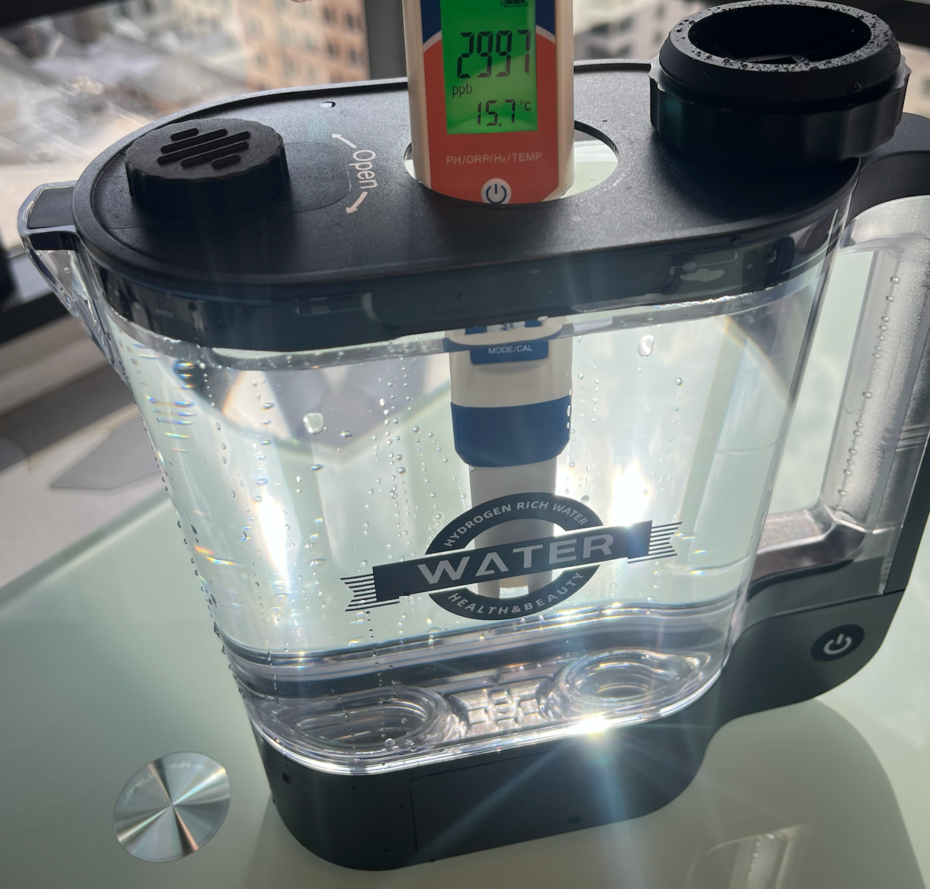 TRUE MARQET H2POUR Premium Hydrogen Water Pitcher | 68oz Hydrogen Water Generator | 3000 PPB H2 | Rechargeable Hydrogen Water Maker for Home